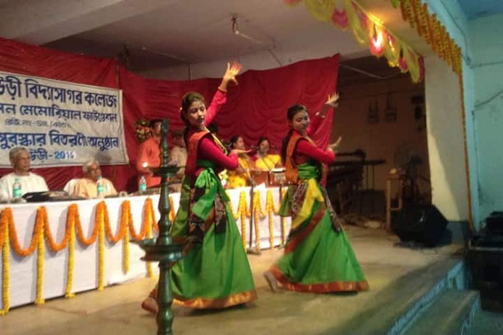 Suri Vidyasagar College campus in Suri, West Bengal, India — photo 5