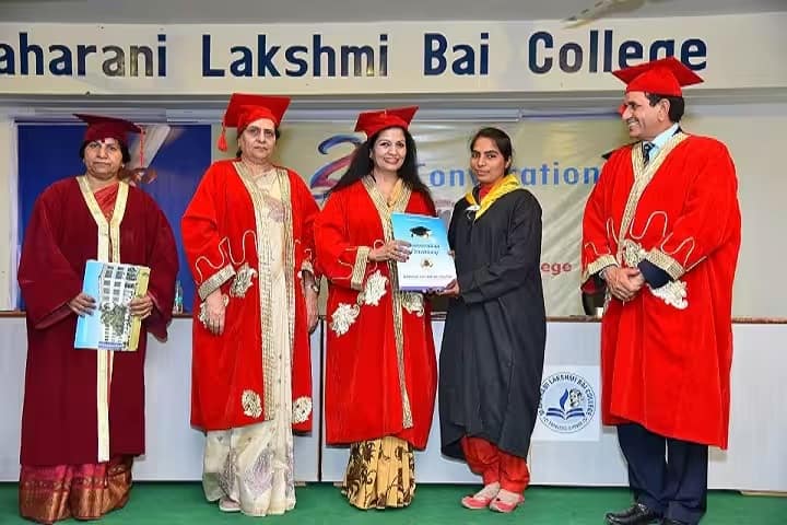 Maharani Lakshmi Bai College campus in Bhiwani, Haryana, India — photo 6