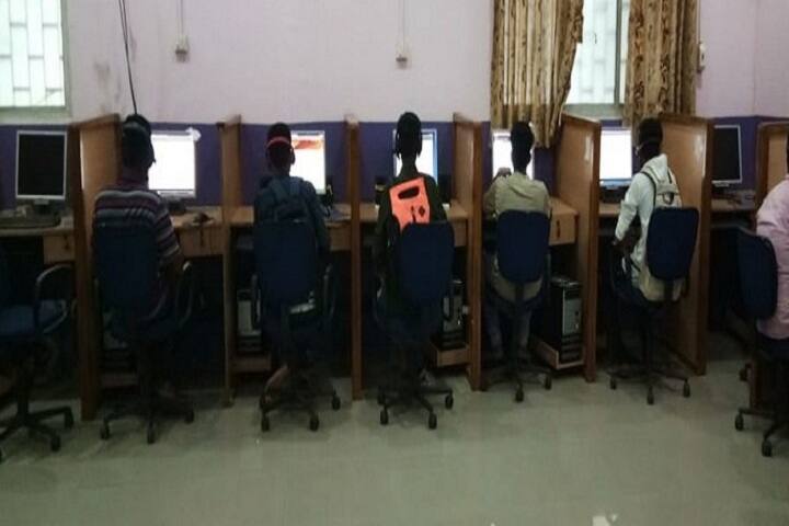 Smt CD Jhobalia Rofel Arts and Smt ISR Achchhariwala Rofel Commerce College campus in Vapi, Gujarat, India — photo 5