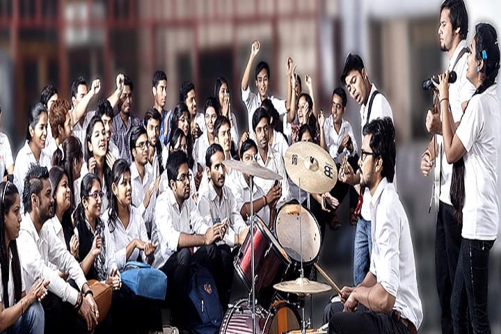 MERI Professional and Law Institute campus in Bahadurgarh, Haryana, India — photo 6