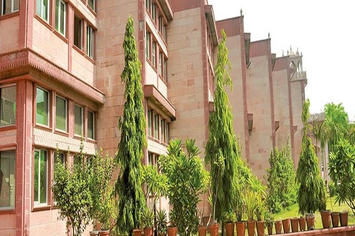 Maharani Kishori Memorial College of Education campus in Palwal, Haryana, India — photo 2
