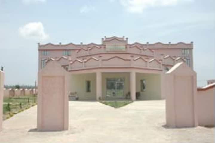 Lal Chand Mal College of Education campus in Kurukshetra, Haryana, India — photo 1