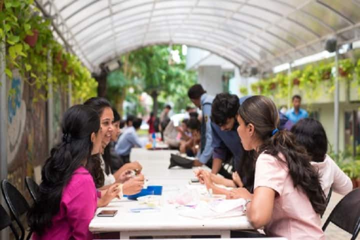 NL Dalmia College of Arts campus in Thane, Maharashtra, India — photo 4
