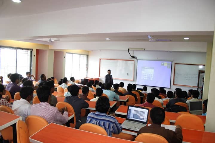 Pillai College of Arts campus in Navi Mumbai, Maharashtra, India — photo 4