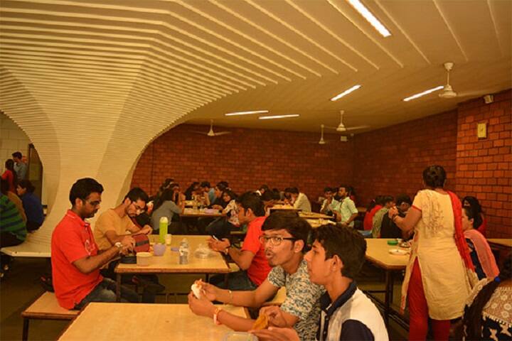 Somaiya Vidyavihar University campus in Mumbai, Maharashtra, India — photo 6