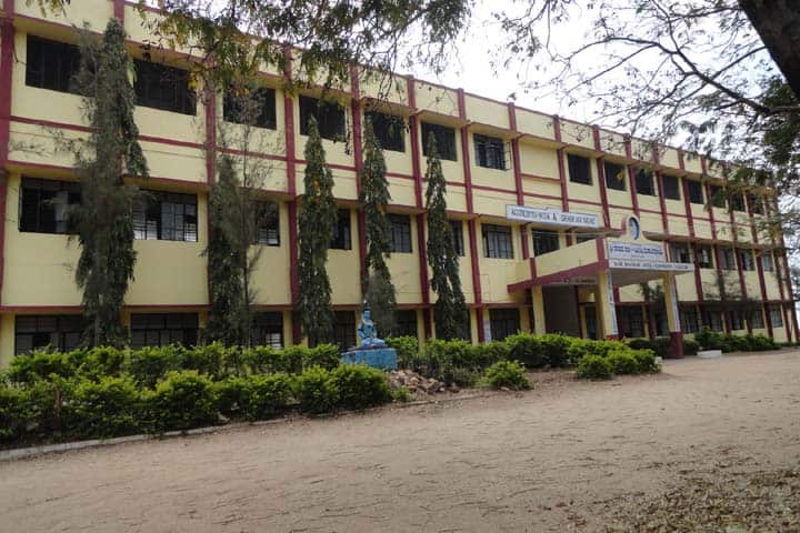 Shri Shankar Arts and Commerce College campus in Navalgund, Karnataka, India — photo 1