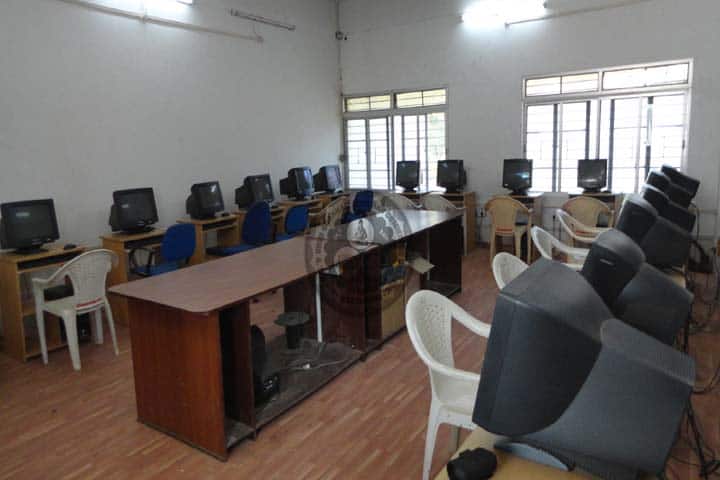 Shri Shankar Arts and Commerce College campus in Navalgund, Karnataka, India — photo 4