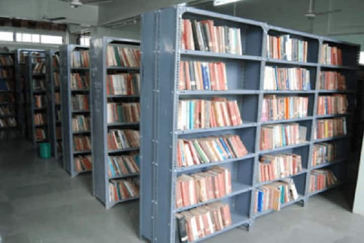 VPMs K G Joshi College of Arts and N G Bedekar College of Commerce campus in Thane, Maharashtra, India — photo 2