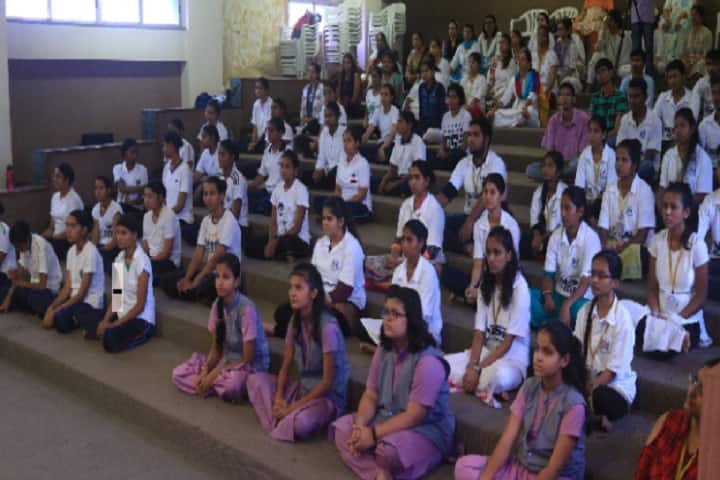 VPMs K G Joshi College of Arts and N G Bedekar College of Commerce campus in Thane, Maharashtra, India — photo 4