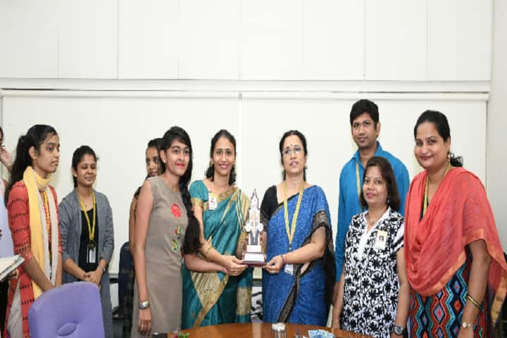 VPMs K G Joshi College of Arts and N G Bedekar College of Commerce campus in Thane, Maharashtra, India — photo 5