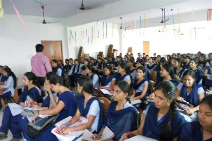 HLM Girls College campus in Ghaziabad, Uttar Pradesh, India — photo 4