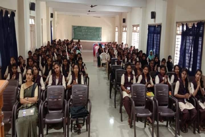 Kamala Nehru Memorial National College for Women campus in Shivamogga, Karnataka, India — photo 2