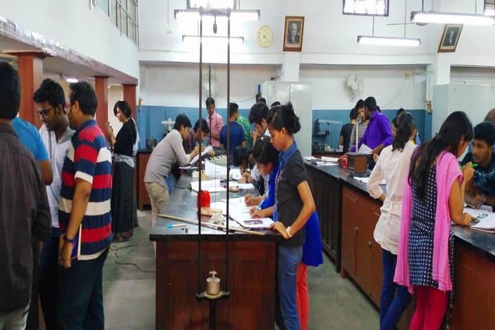 Jogesh Chandra Chowdhury College campus in Kolkata, West Bengal, India — photo 3