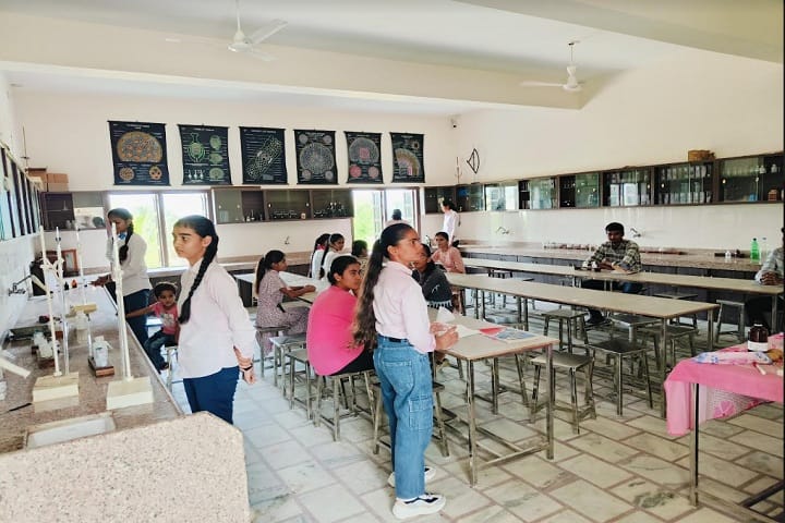 Gayatri Mahavidyalaya campus in Sanchore, Rajasthan, India — photo 2