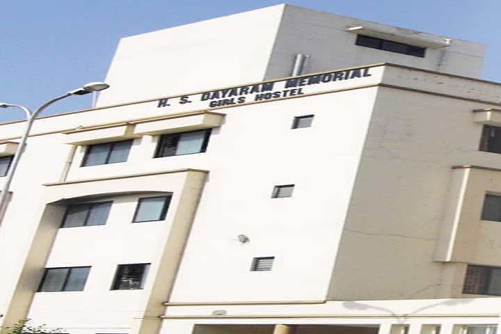 Sant Hirdaram Girls College campus in Bhopal, Madhya Pradesh, India — photo 4