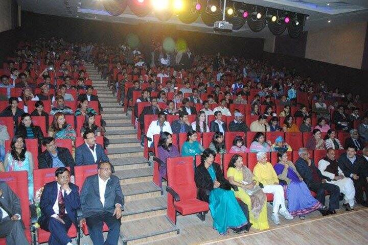 Integrated School of Education campus in Ghaziabad, Uttar Pradesh, India — photo 1
