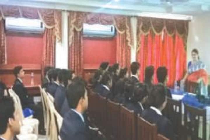 Guru Nanak Institute of Hotel Management campus in Kolkata, West Bengal, India — photo 3