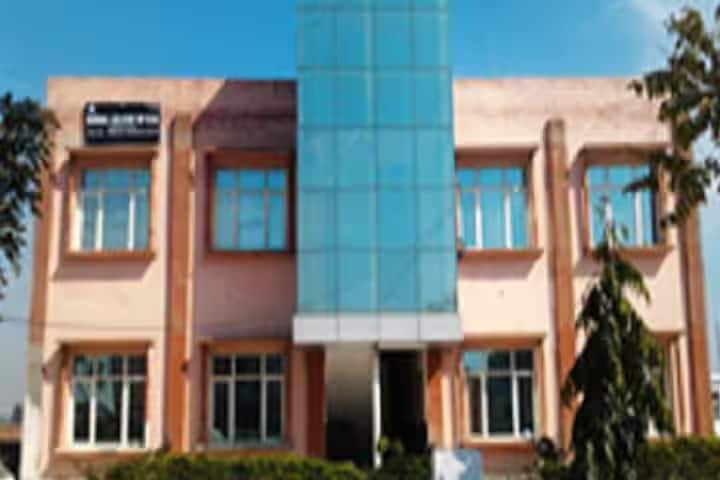 Jaat College of Education campus in Karnal, Haryana, India — photo 1