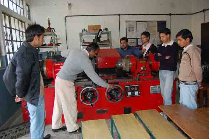 Government Polytechnic campus in Mandi, Himachal Pradesh, India — photo 4