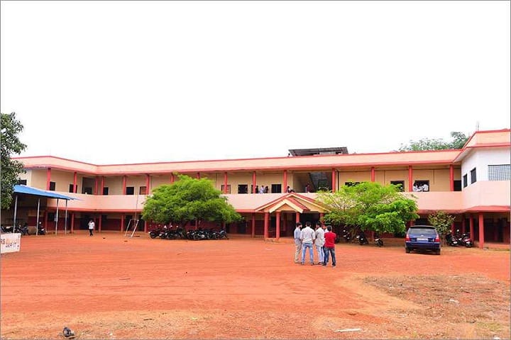 Minority Arts and Science College campus in Mezhathur, Kerala, India — photo 1