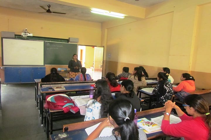 Annie Besant College campus in Indore, Madhya Pradesh, India — photo 3