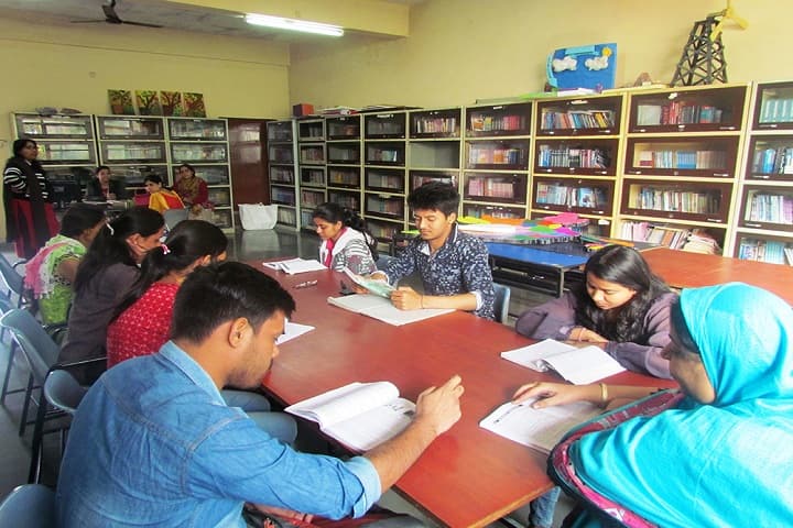 Annie Besant College campus in Indore, Madhya Pradesh, India — photo 6