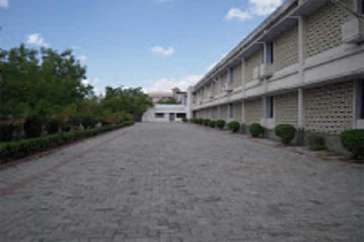 Matushri Virbaima Mahila Science and Home Science College campus in Rajkot, Gujarat, India — photo 1