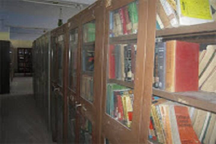 Matushri Virbaima Mahila Science and Home Science College campus in Rajkot, Gujarat, India — photo 4