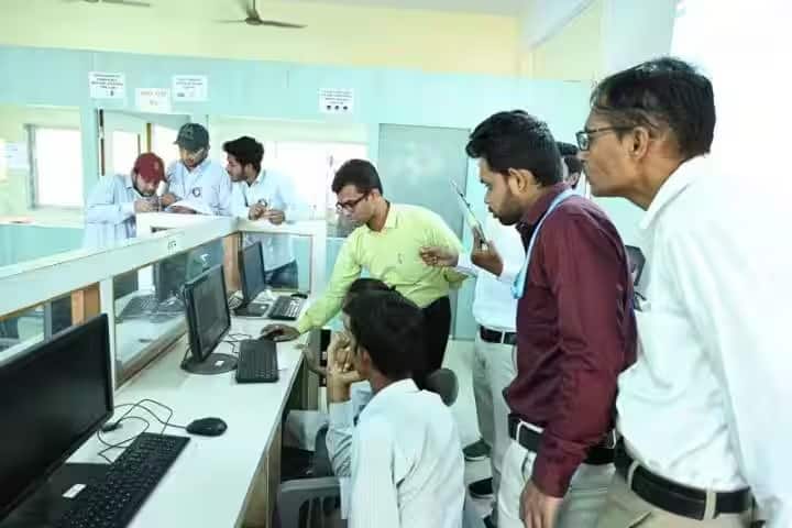 Saraswati College campus in Shegaon, Maharashtra, India — photo 4