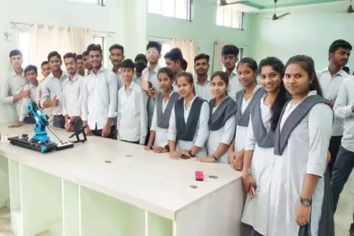 Saraswati College campus in Shegaon, Maharashtra, India — photo 5