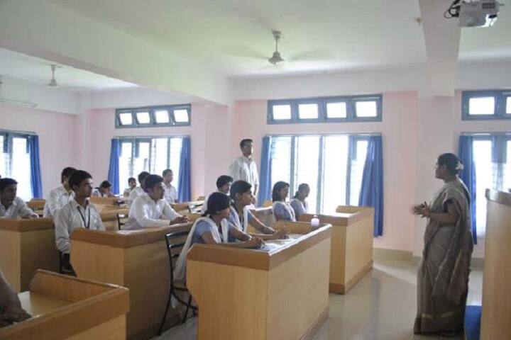 KC Das Commerce College campus in Guwahati, Assam, India — photo 3