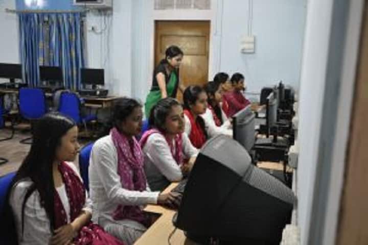 Handique Girls College campus in Guwahati, Assam, India — photo 4