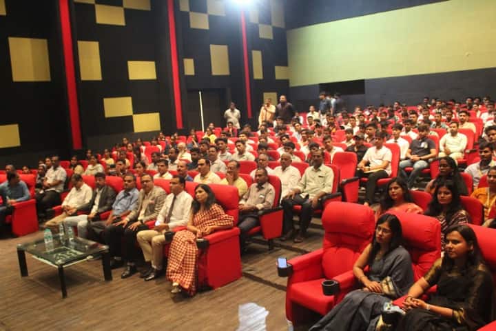 Rawal Institute of Management campus in Faridabad, Haryana, India — photo 4