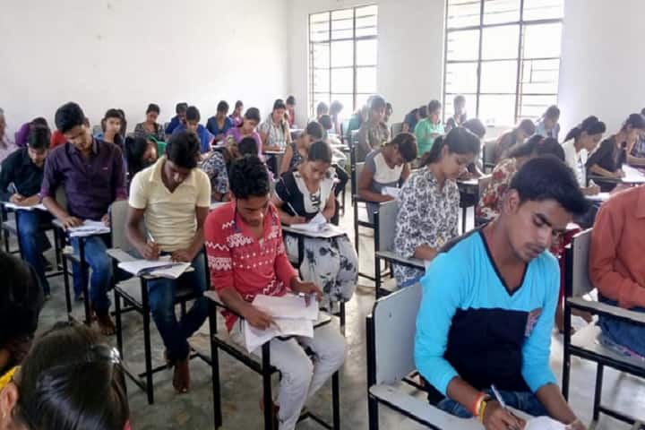 Madhusudan Das Degree College campus in Gorakhpur, Uttar Pradesh, India — photo 2