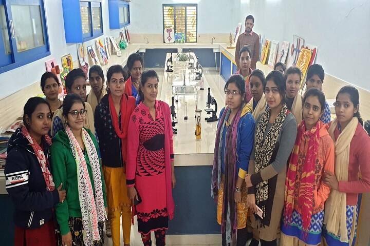 Smt Draupadi Devi Tripathi PG College campus in Gorakhpur, Uttar Pradesh, India — photo 5