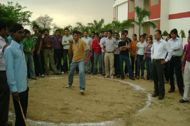 Dronacharya Institute of Management and Technology campus in Hisar, Haryana, India — photo 5