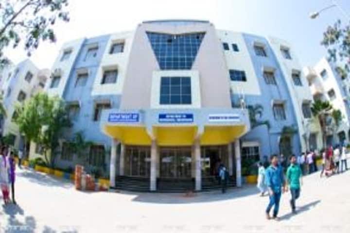 Malla Reddy Deemed to be University campus in Secunderabad, Telangana, India — photo 1