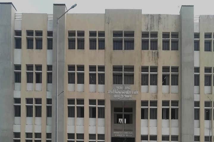 Government Arts and Commerce College, Lalpur campus in Jamnagar, Gujarat, India