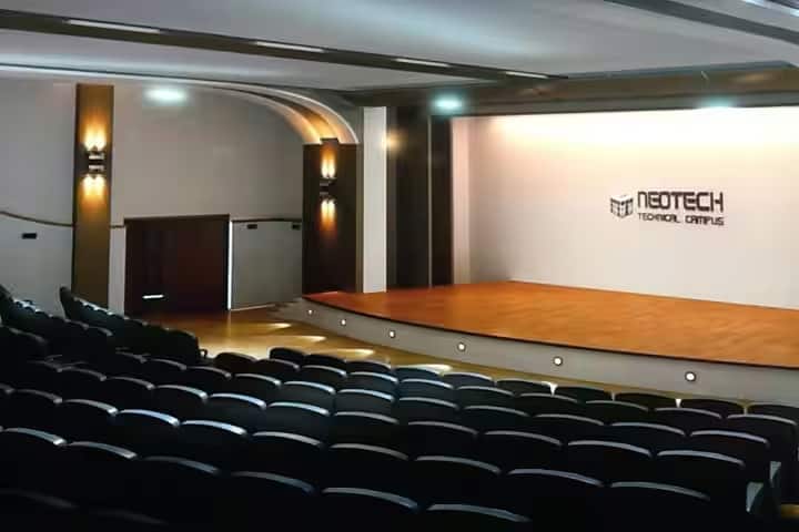 Neotech Institute of Technology campus in Vadodara, Gujarat, India — photo 5