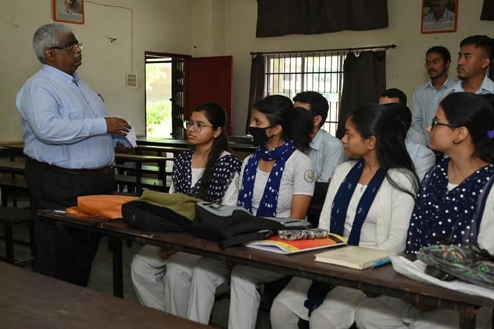 Arya Vidyapeeth College campus in Guwahati, Assam, India — photo 1