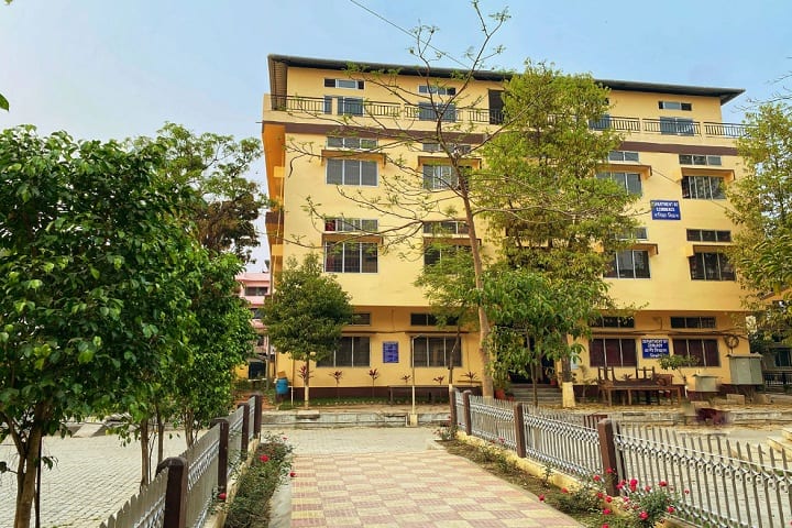 Arya Vidyapeeth College campus in Guwahati, Assam, India — photo 3