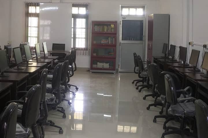 Arya Vidyapeeth College campus in Guwahati, Assam, India — photo 5