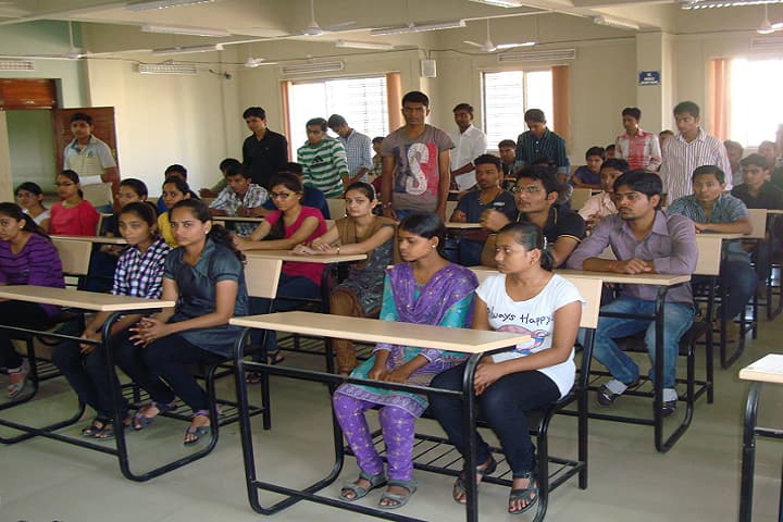 Vanbandhu College of Veterinary Science and Animal Husbandry campus in Navsari, Gujarat, India — photo 3