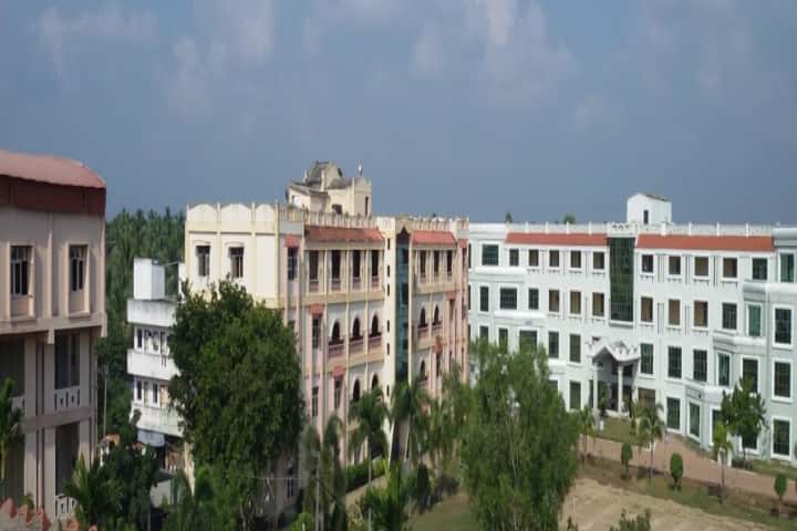 Bonam Venkata Chalamayya Engineering College campus in East Godavari, Andhra Pradesh, India — photo 1