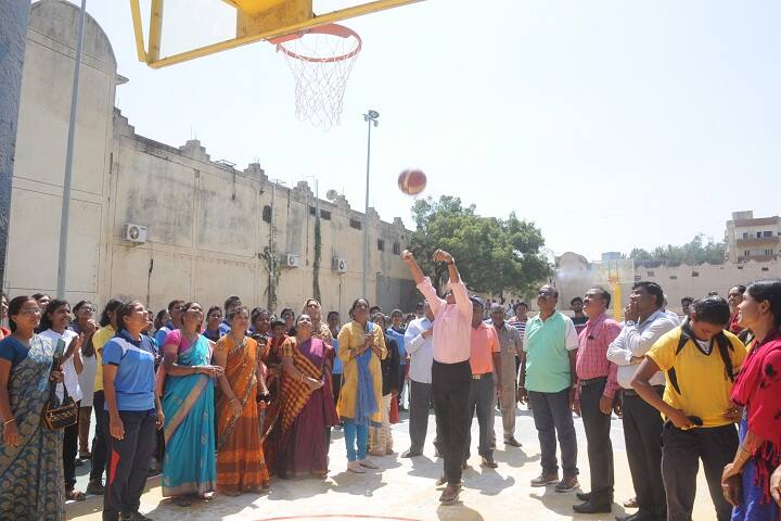 BLDEA'S Smt Bangaramma Sajjan Arts and Commerce College for Women campus in Vijayapura, Karnataka, India — photo 3