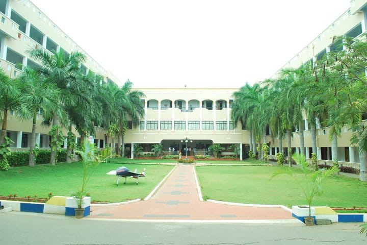 Nandha Engineering College campus in Erode, Tamil Nadu, India — photo 2