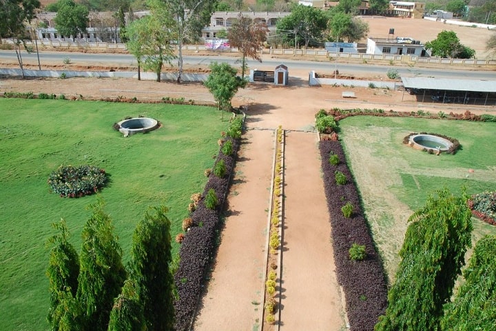 Shri Annadaneshwar Arts Science and Commerce College campus in Naregal, Karnataka, India — photo 3