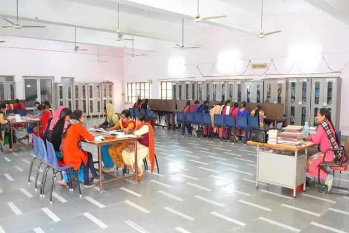 Mata Sahib Kaur Girls College campus in Talwandi Sabo, Punjab, India — photo 4
