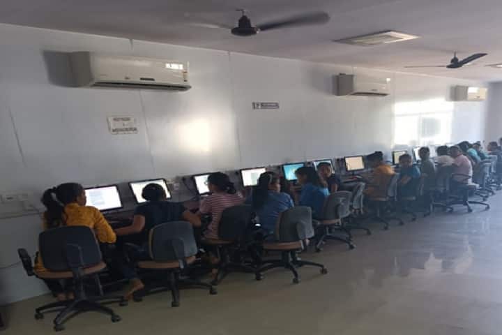 College of Agriculture campus in Kheda, Gujarat, India — photo 4