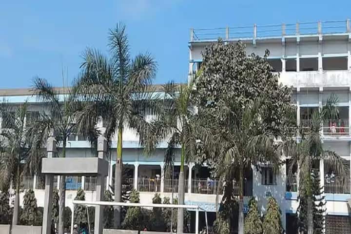 Prof Sayed Nurul Hassan College campus in Murshidabad, West Bengal, India — photo 2